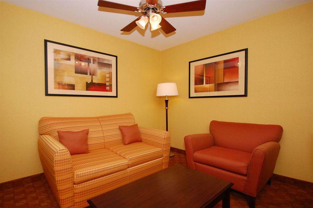 Comfort Phoenix Airport Hotel 3*